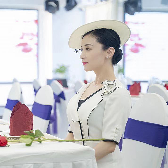 身所导师班费用身所高级班课程总监形体仪态导师邱洁成长之路